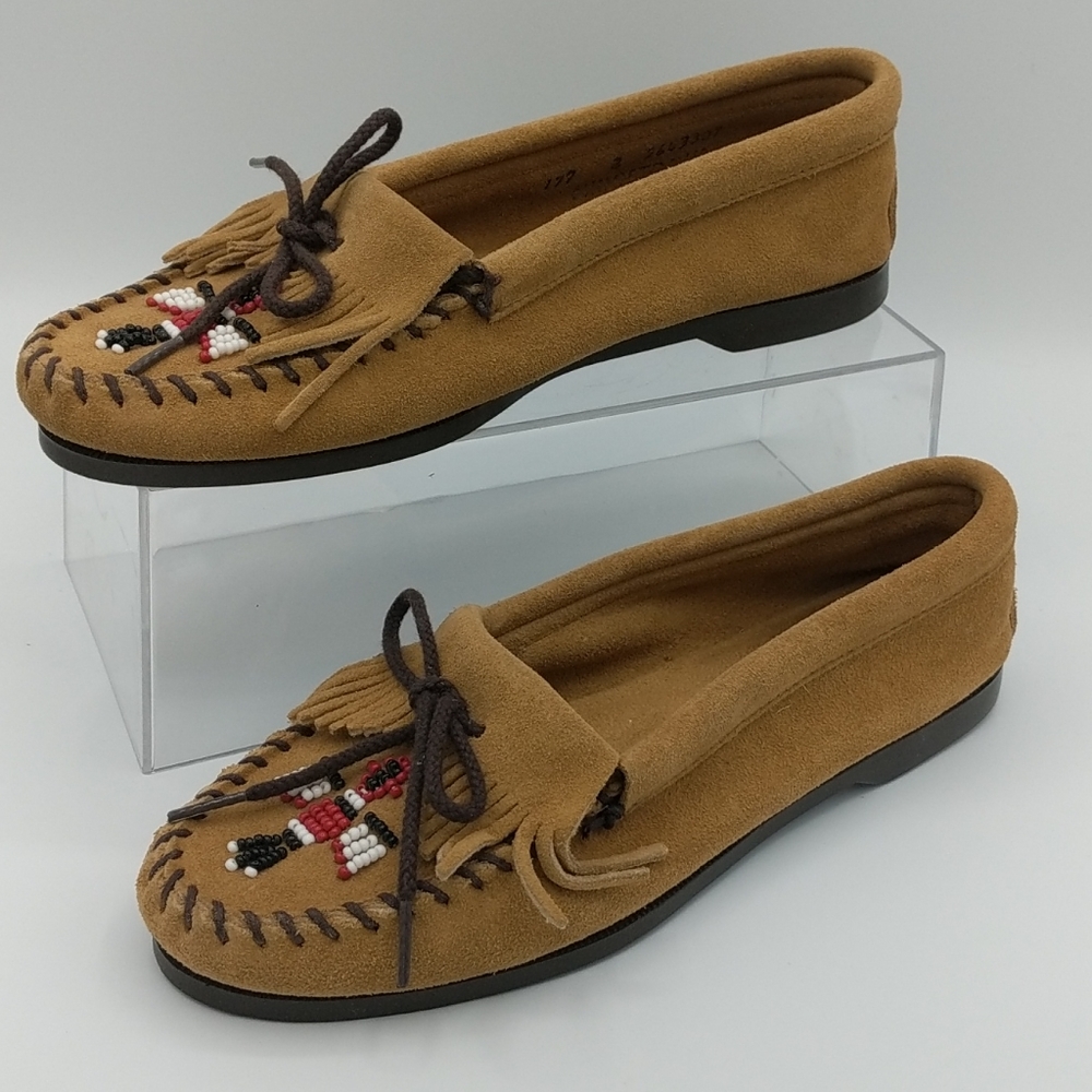 Minnetonka Moccasins Size 8
